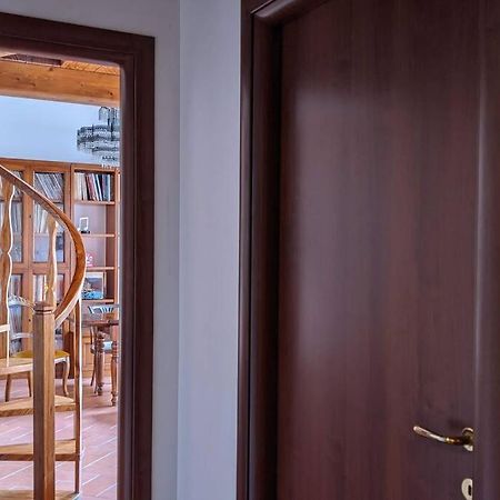 Casa Armonia Apartment ลีวอร์โน ภายนอก รูปภาพ
