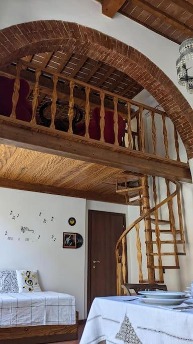 Casa Armonia Apartment ลีวอร์โน ภายนอก รูปภาพ